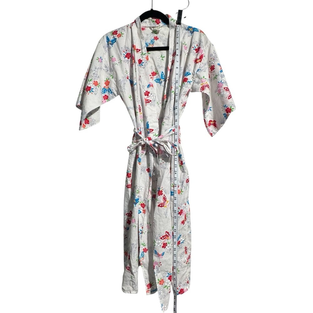 Ichi-Ban Japanese Cotton Kimono Robe – Butterfly Floral Print – Size LL (US L) - Picture 8 of 13